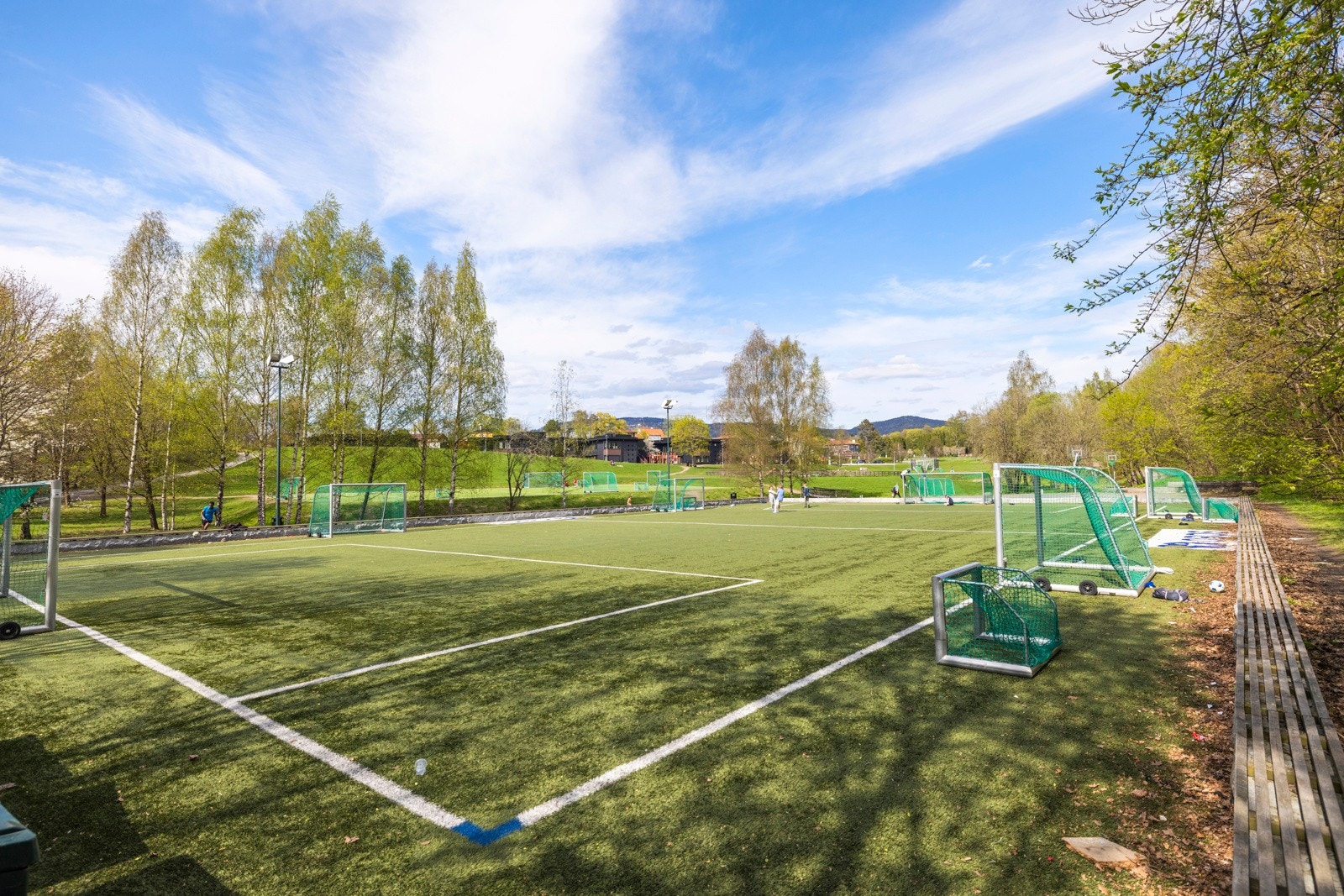 Fotballbaner på oversiden av borettslaget. Galleribilde