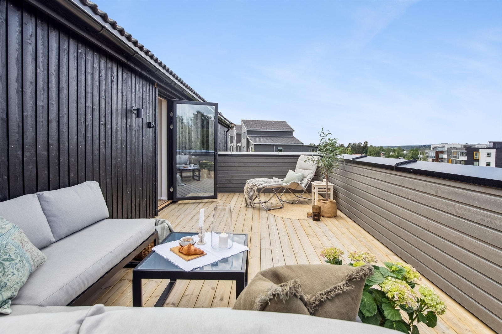 Takterrassen - Her har du bra utsyn og minimalt med innsyn Galleribilde