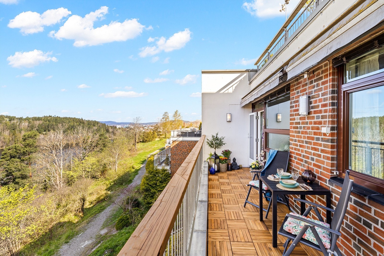 Oppsal Terrasse 2 Galleribilde