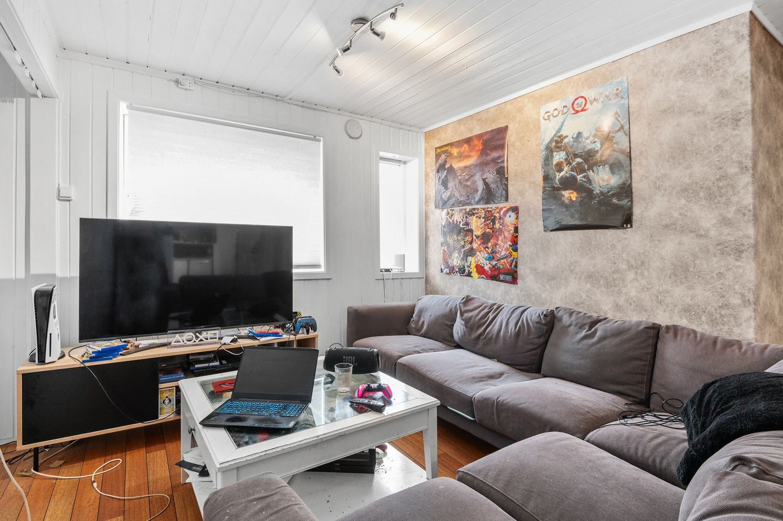 2-roms - sokkel 46 m2 Galleribilde