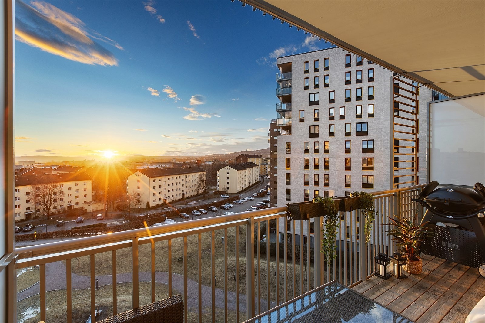 Sjelden vidstrakt utsikt fra balkongen. Galleribilde