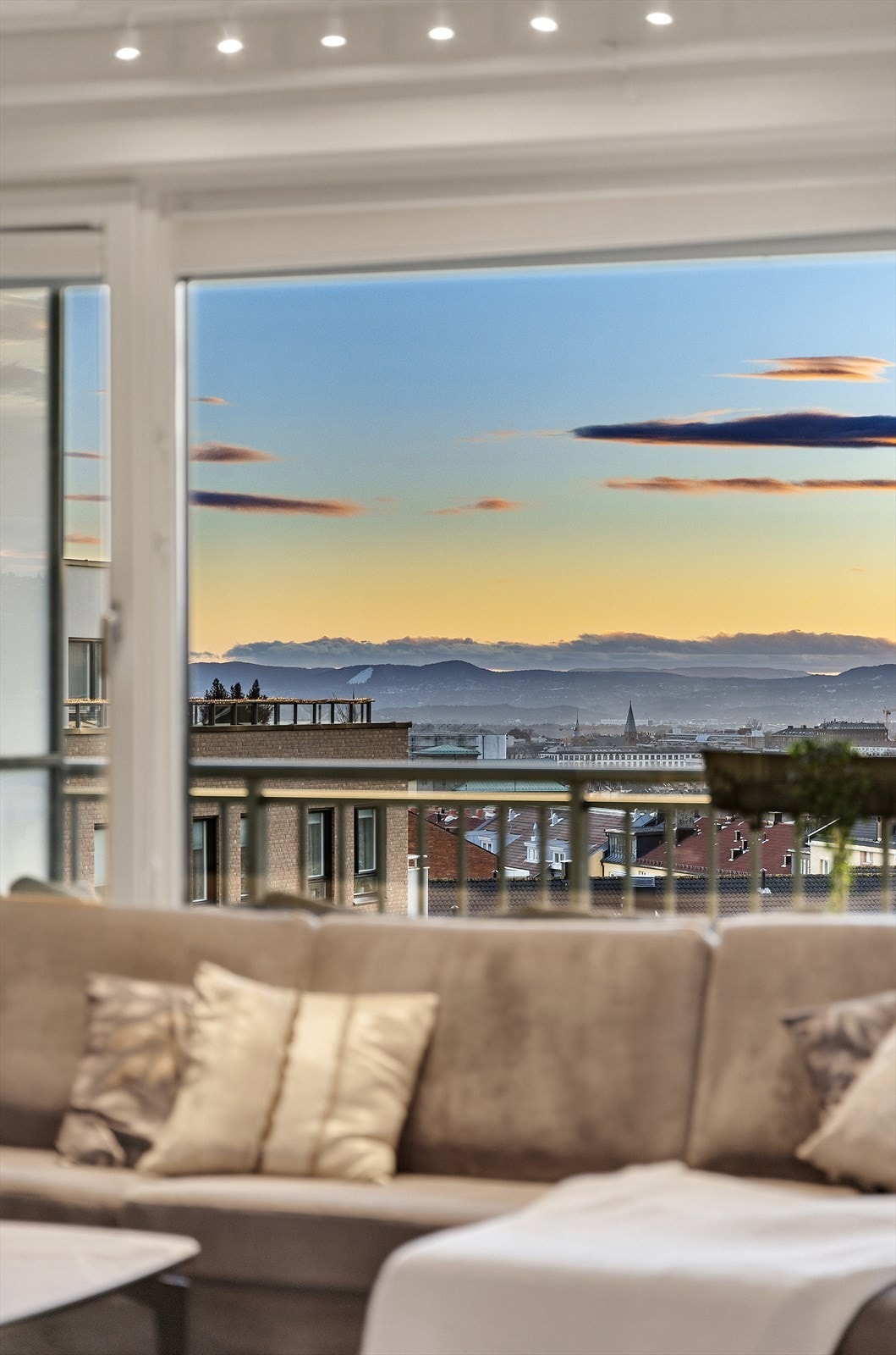 Flott utsyn fra stuen. Galleribilde