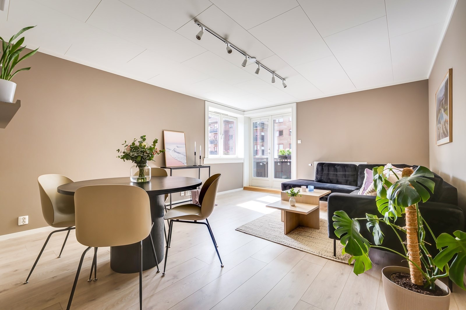 Stor, lys og pen 2-roms med herlige kvaliteter Galleribilde