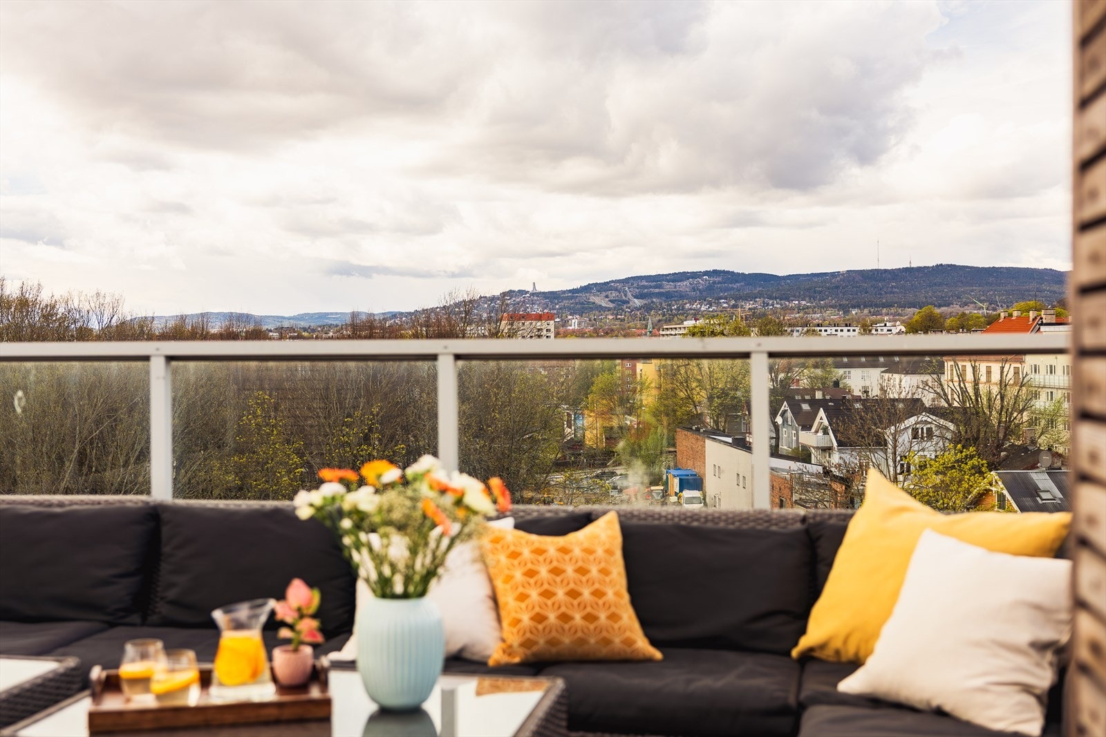 Og helt til Holmenkollen. Galleribilde