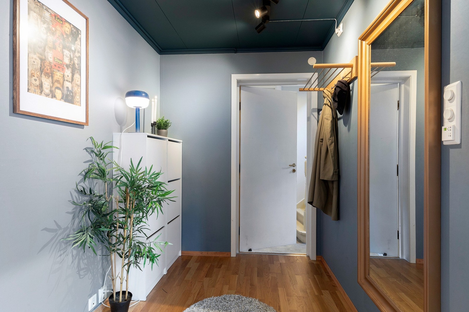 Det medfølger en privat bod samt en felles bod. Galleribilde
