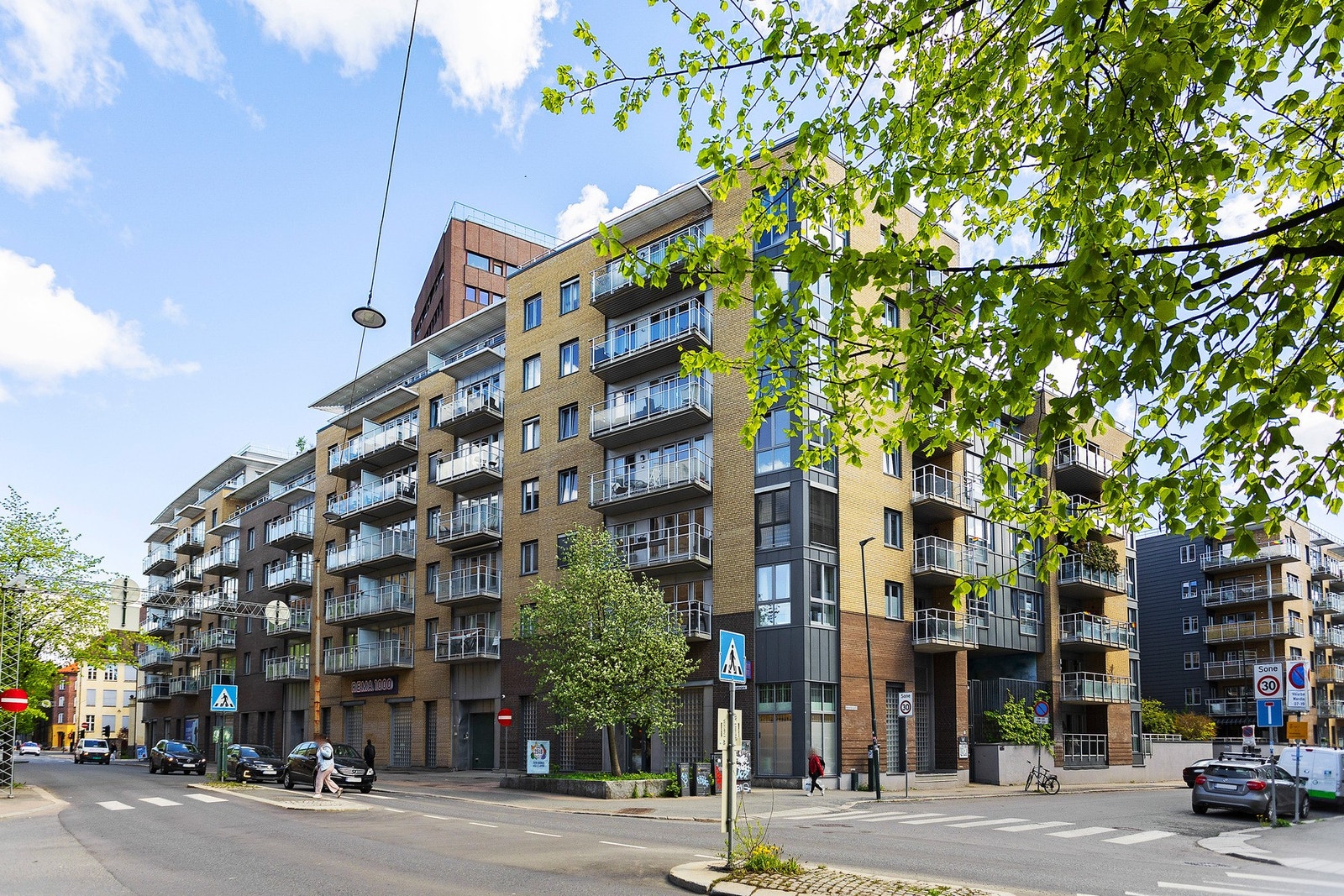 Fasade. Velkommen til en attraktiv og svært sentral bolig! Galleribilde