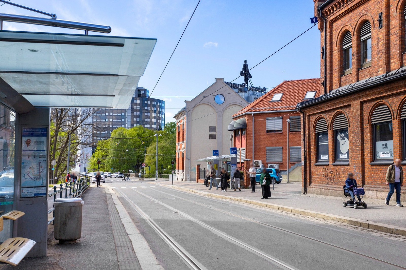 God dekning av offentlig kommunikasjon i området. Galleribilde