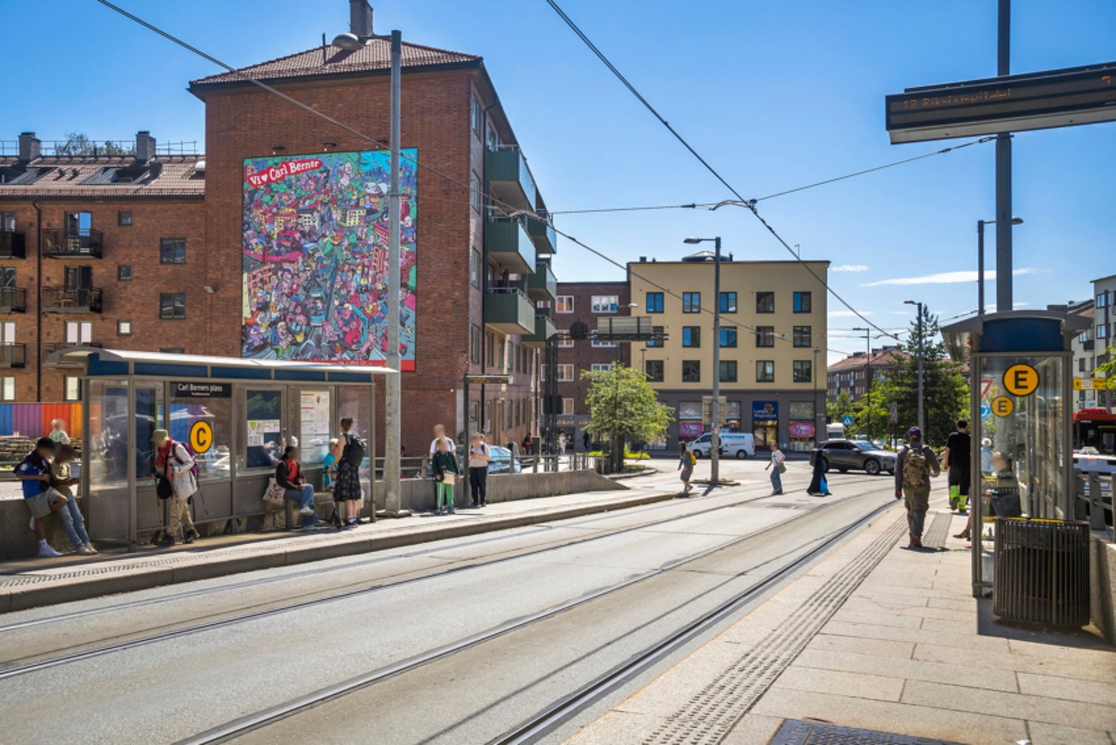 Carl Berners plass har et bredt kollektivtilbud, samt kort vei til park, treningssenter og Carls arrangementslokale. Galleribilde