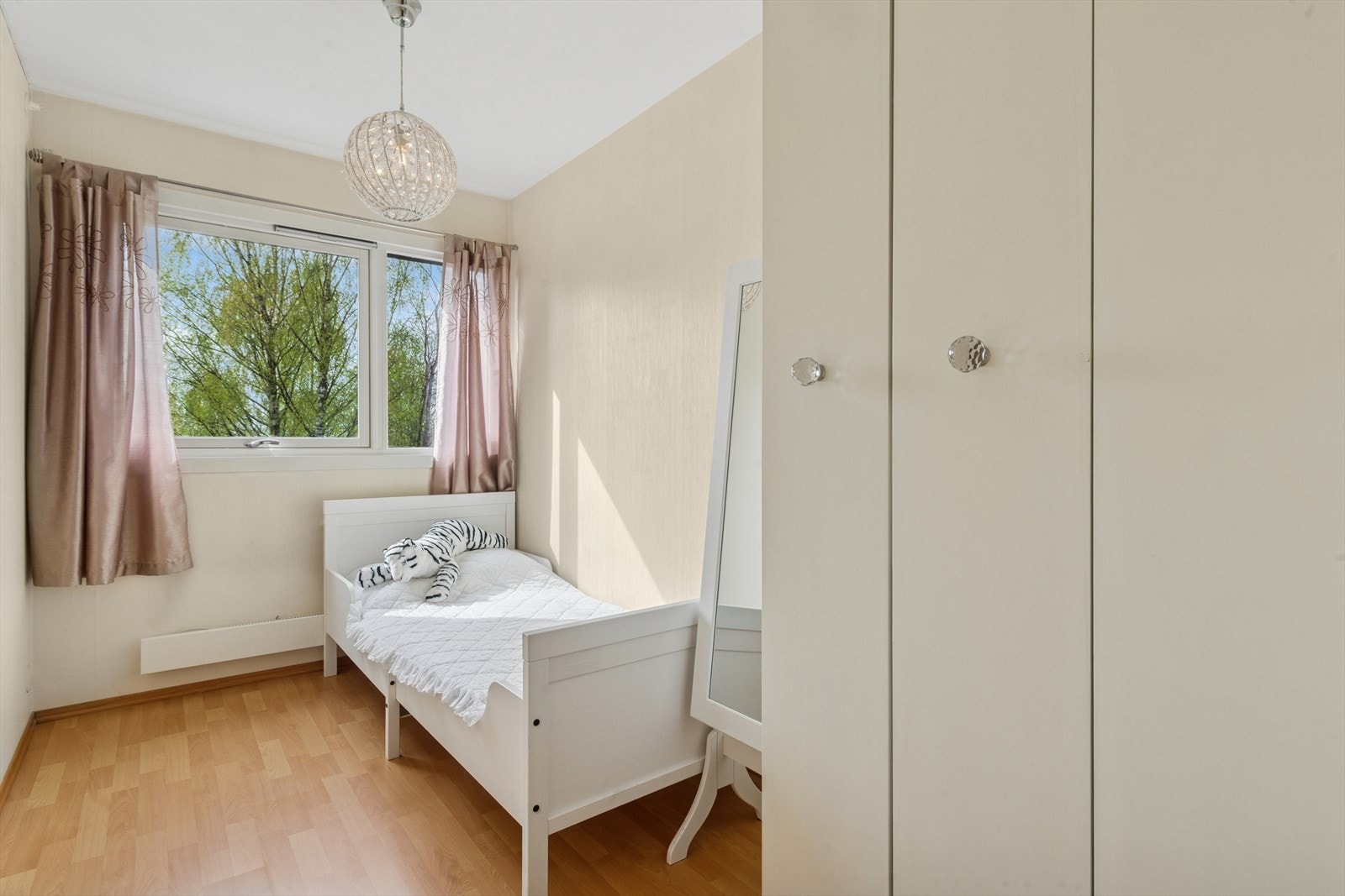 Soverom. Galleribilde