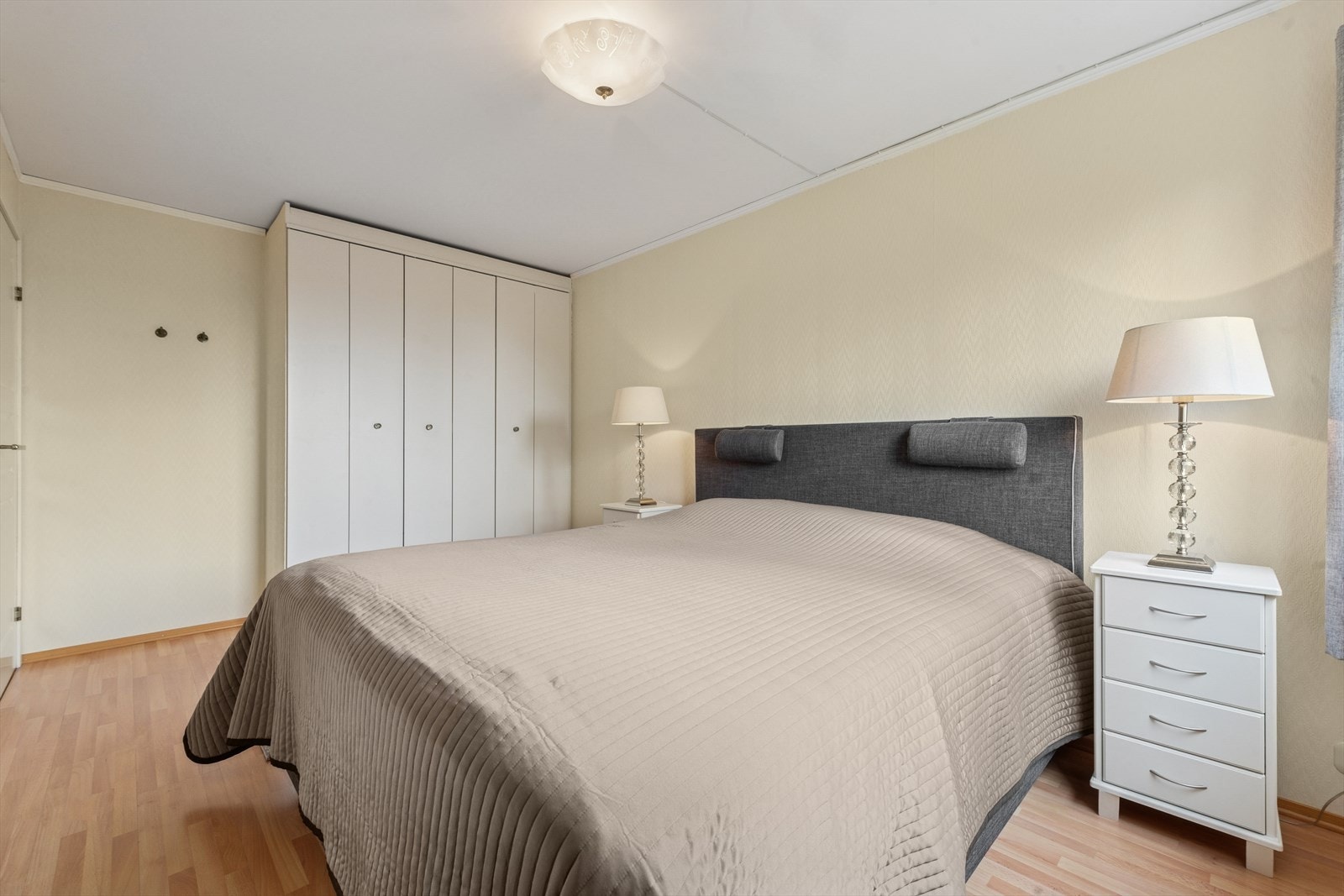 Soverom. Galleribilde