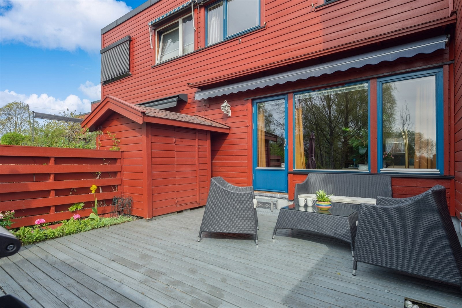 Det er bod i tilknytning til uteområdet. Galleribilde