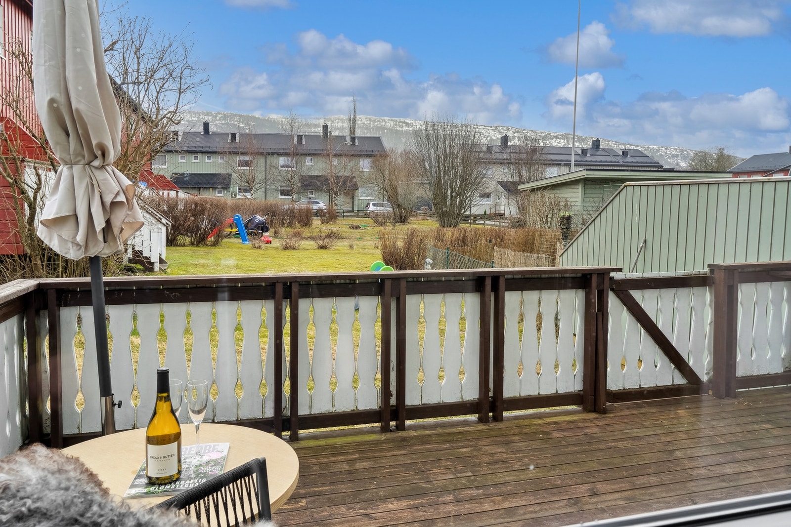 Perfekt for hyggelige grillkvelder og sosiale sammenkomster med familie og venner. Galleribilde