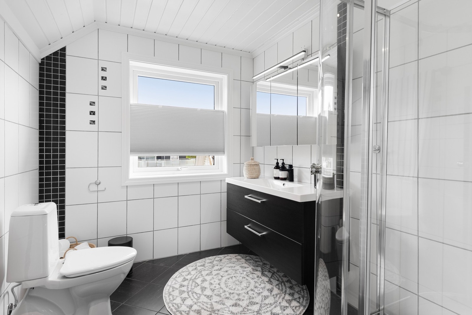 Pent bad i 2.etasje. Galleribilde