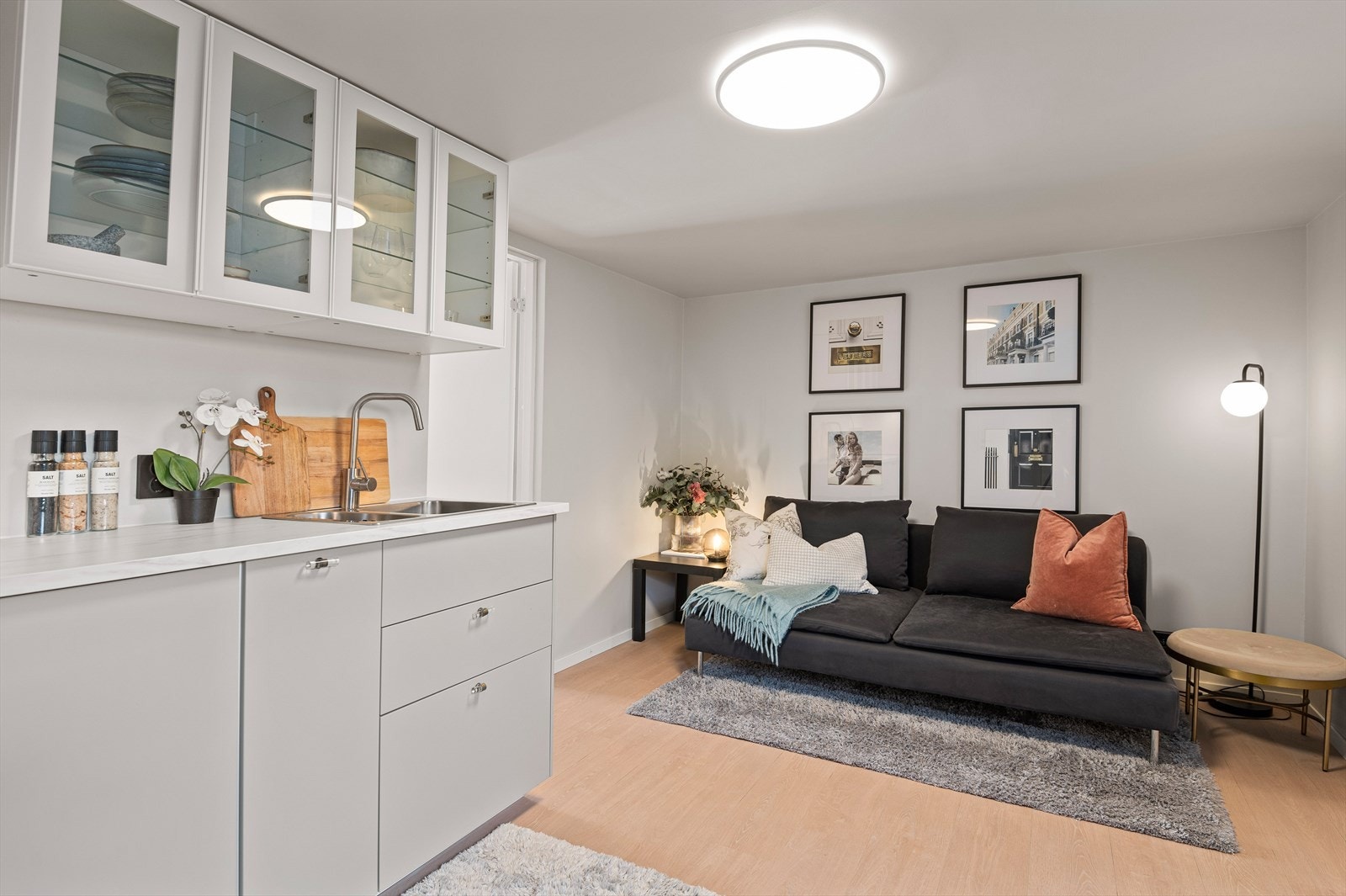 Overflater og innredning på kjøkkenet er vurdert til TG1 av takstmann. Galleribilde