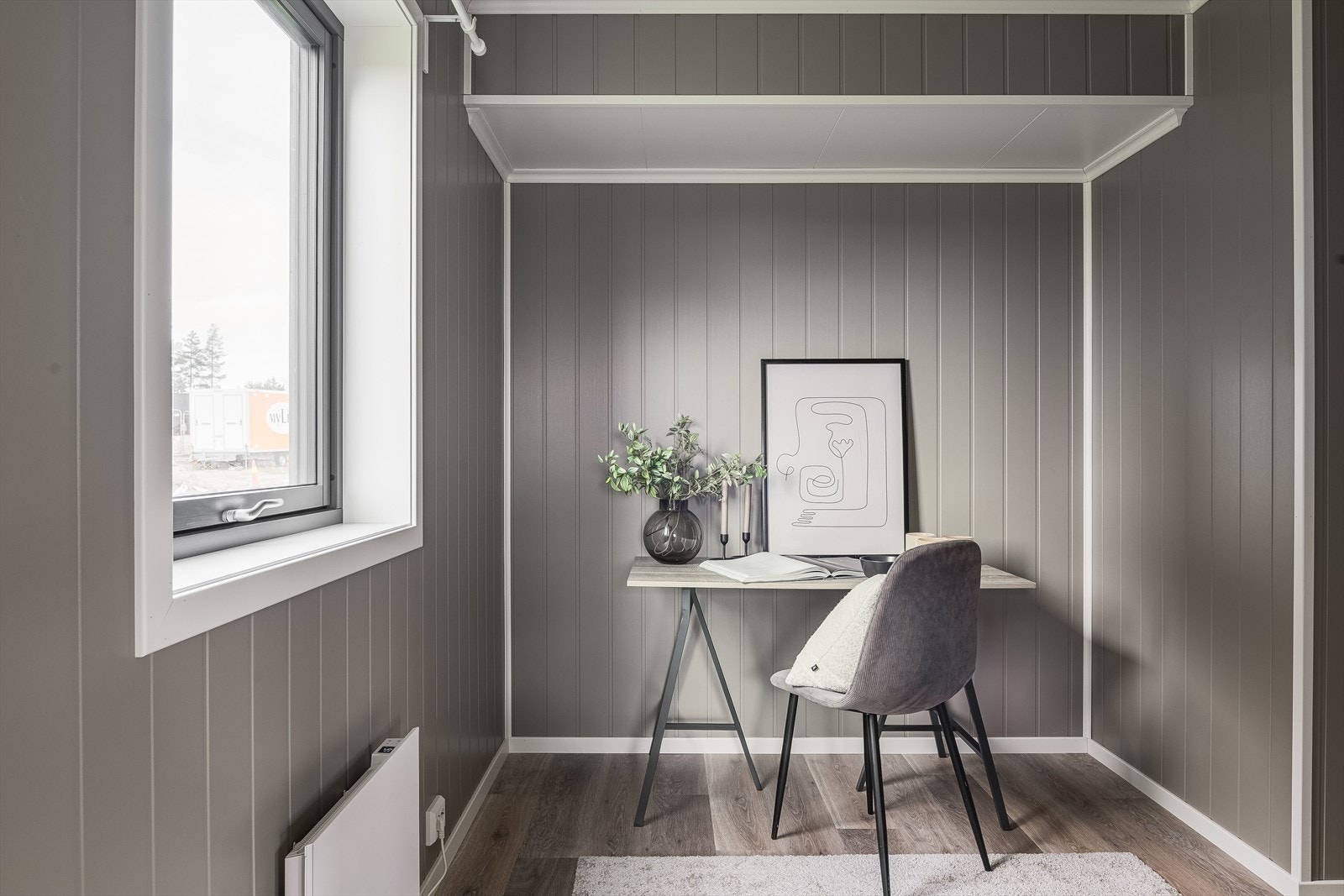 Soverom 3 er i dag i dag innredet som et fint kontor. Galleribilde