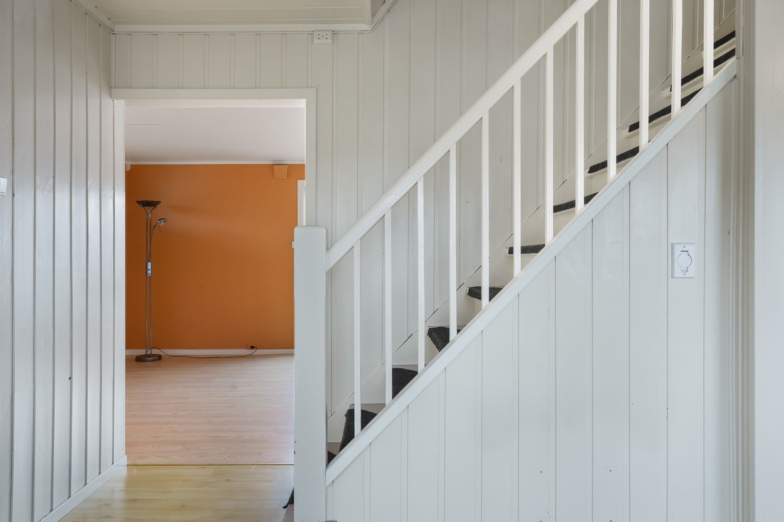 La oss ta en titt opp i andre etasje. Galleribilde