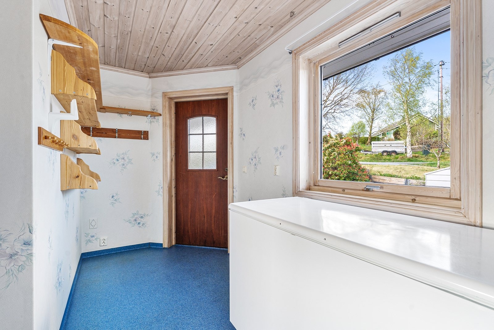 Vaskerom med egen inngang Galleribilde