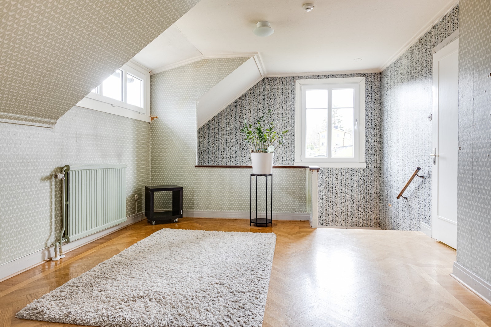 Möblerbar hall Galleribilde