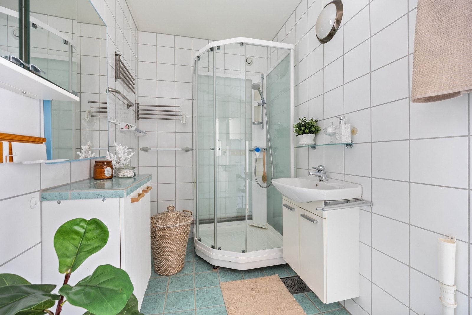 Flislagt baderom med gulvvarme. Galleribilde