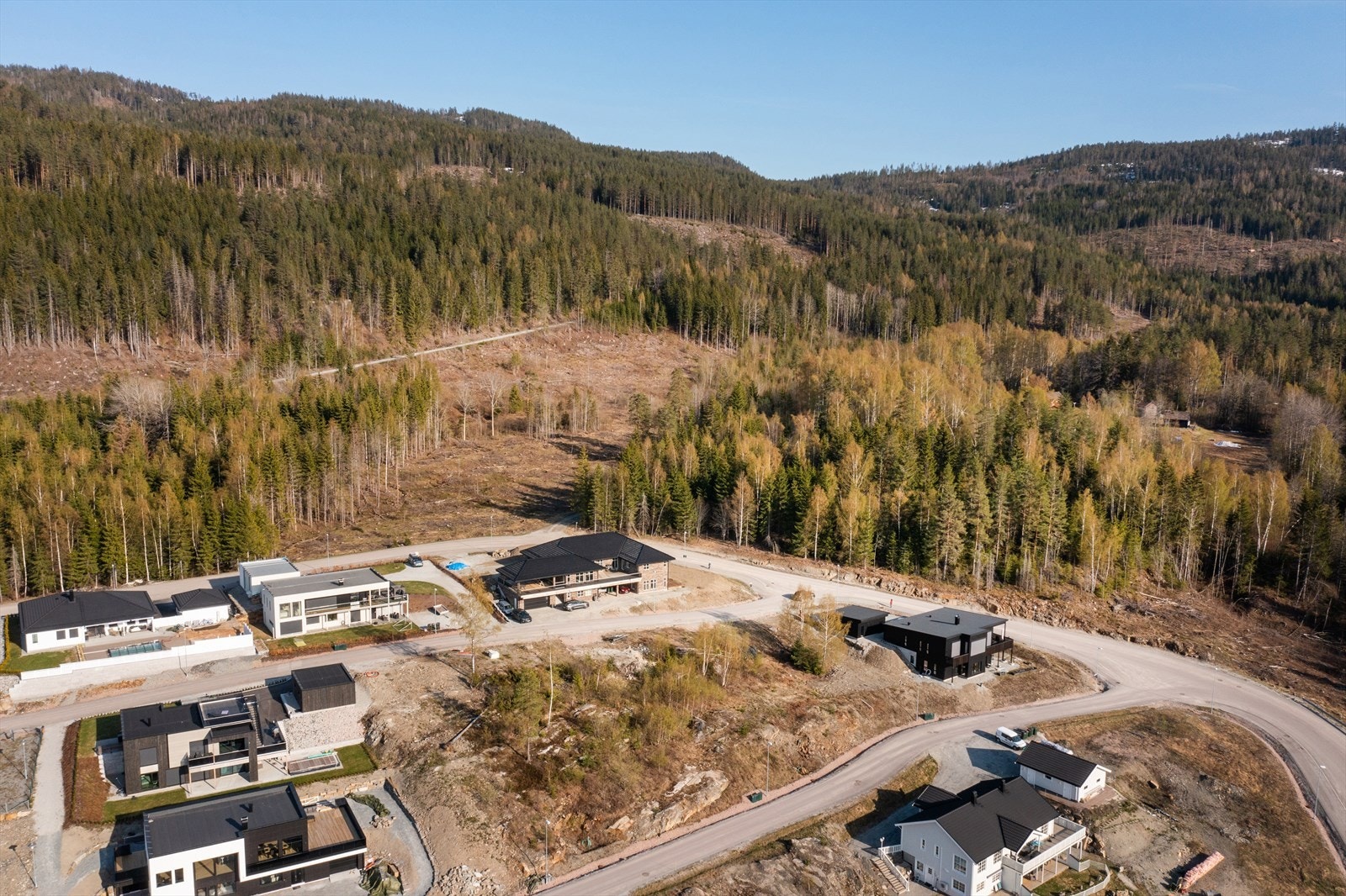 En sjelden mulighet til å sikre seg en av Modum beste beliggenheter! Galleribilde