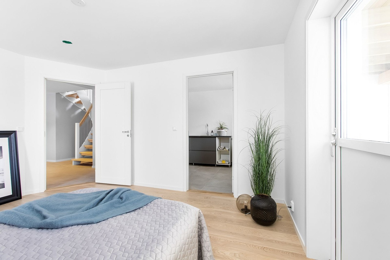 1276-3_009 Galleribilde