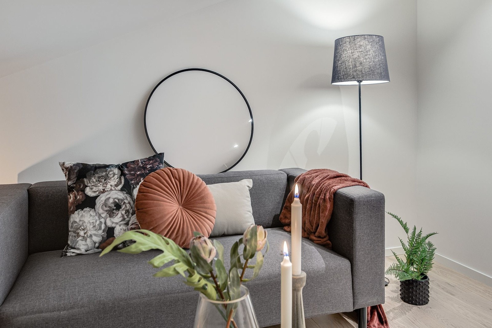 1276-3_029 Galleribilde