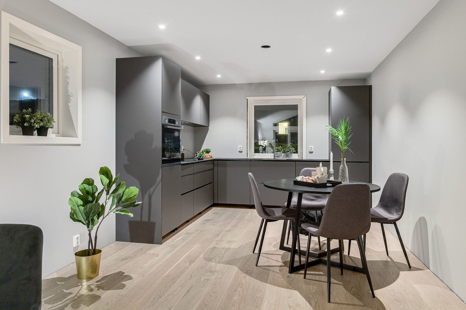 1276-3_040 Galleribilde