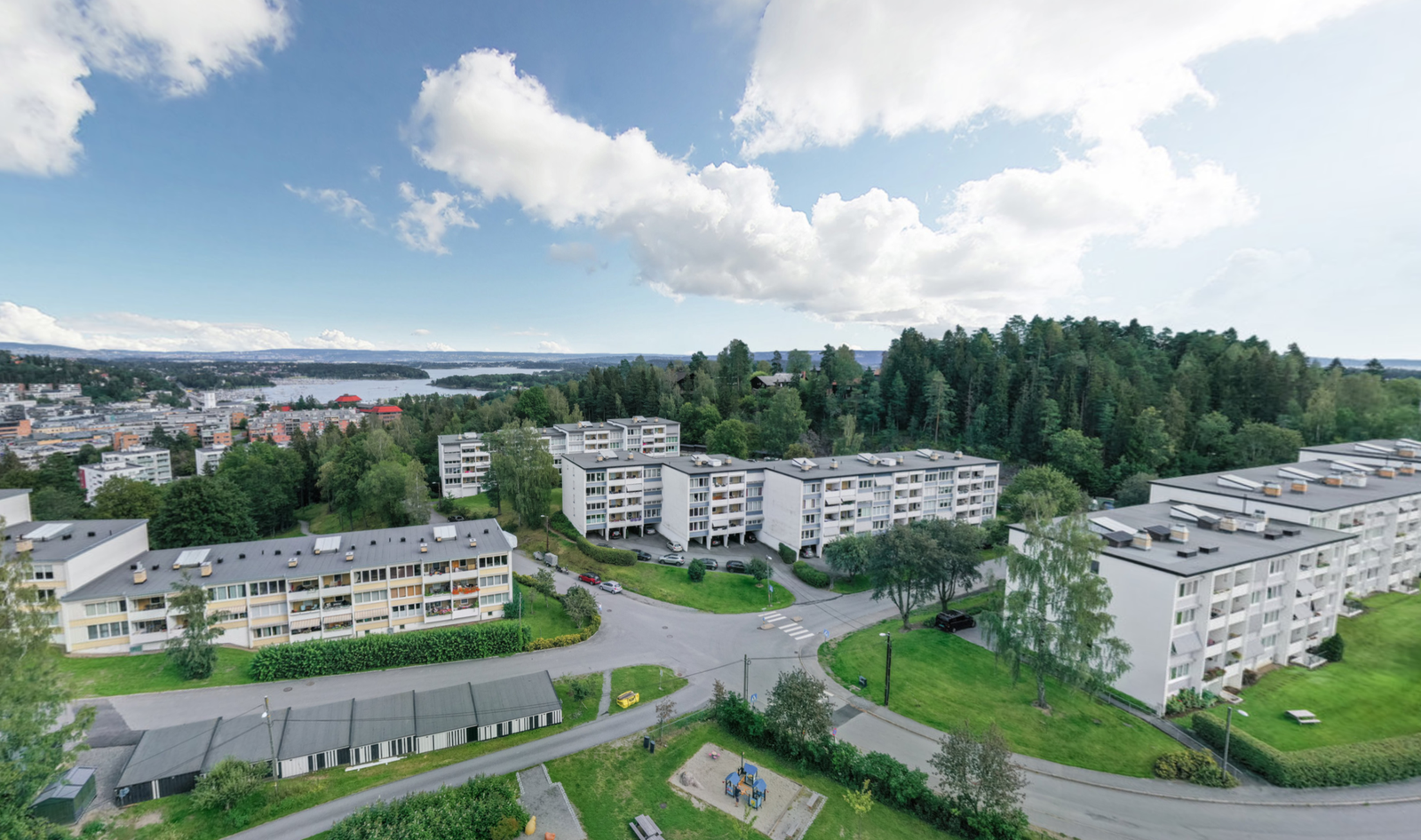 Bomiljøet på Jong har kort vei til både fjorden og alle viktige funksjoner i Sandvika sentrum Galleribilde