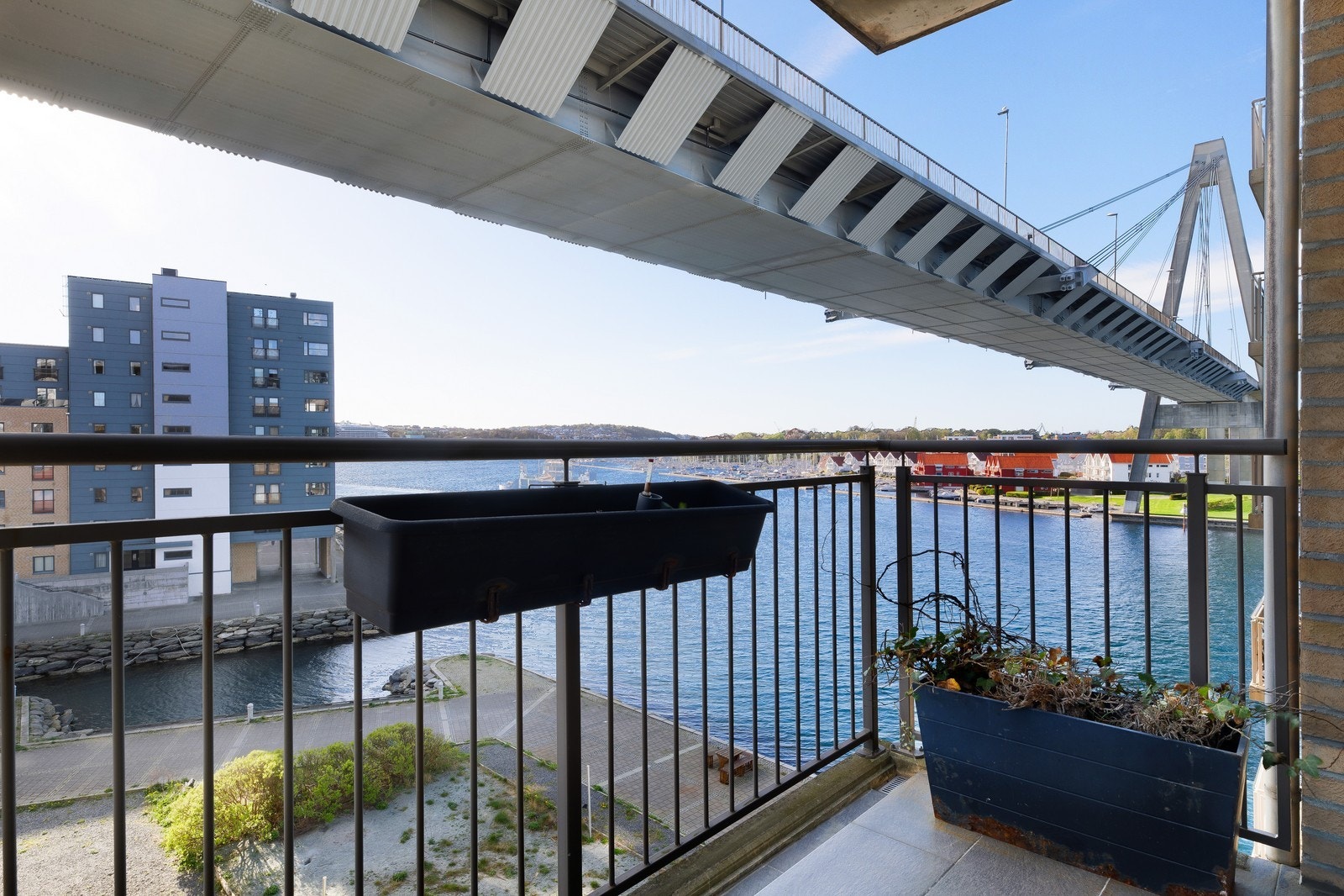 Balkong med fin utsikt Galleribilde