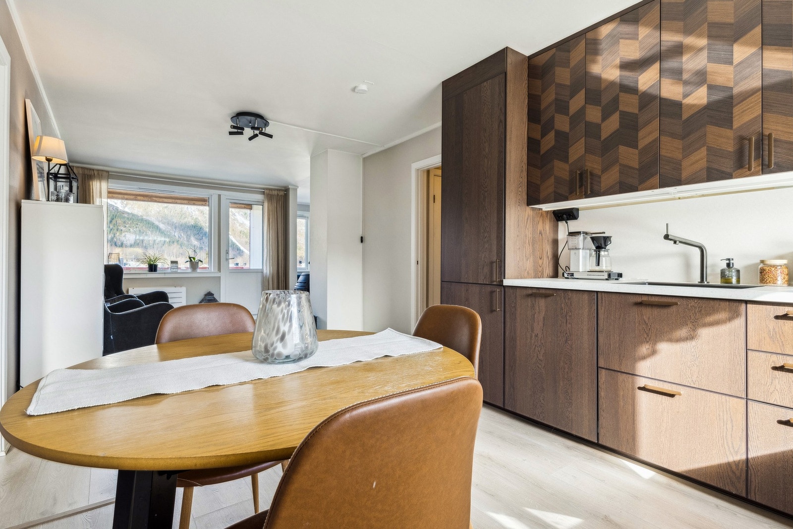 Her får du et spillernytt IKEA-kjøkken i nydelige farger og materialer! Galleribilde