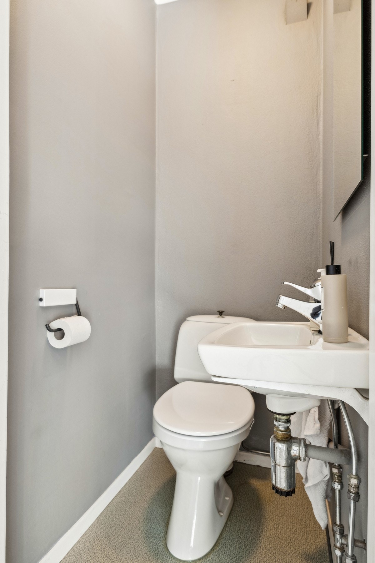 Egen toalettrom ved badet. Galleribilde