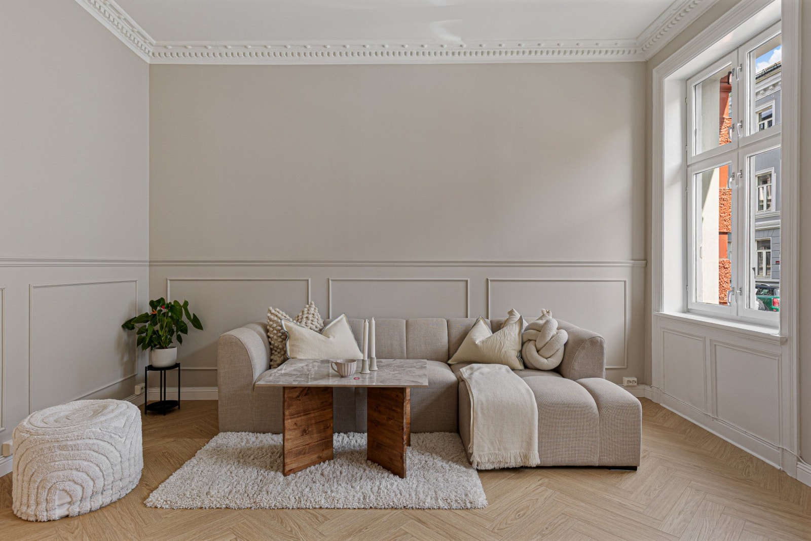 Velkommen til Fossveien 12 A - presentert av Anders Rønvik Pettersen. Galleribilde