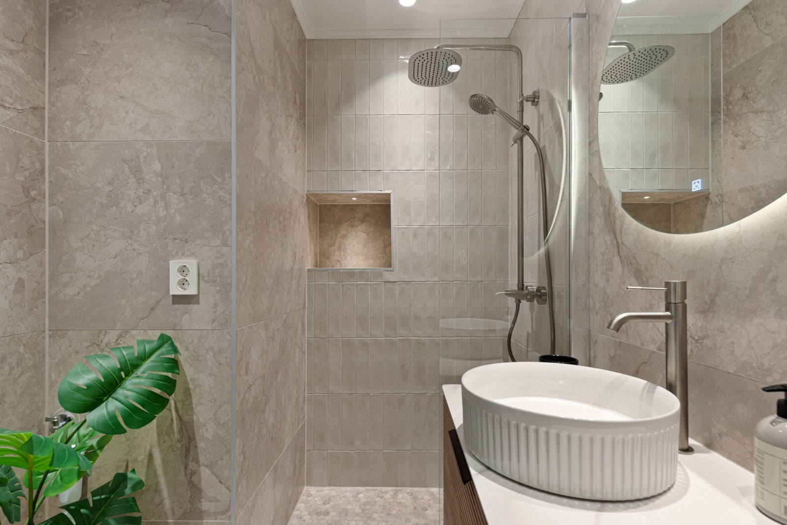 Baderommet har elektrisk avtrekk. Galleribilde