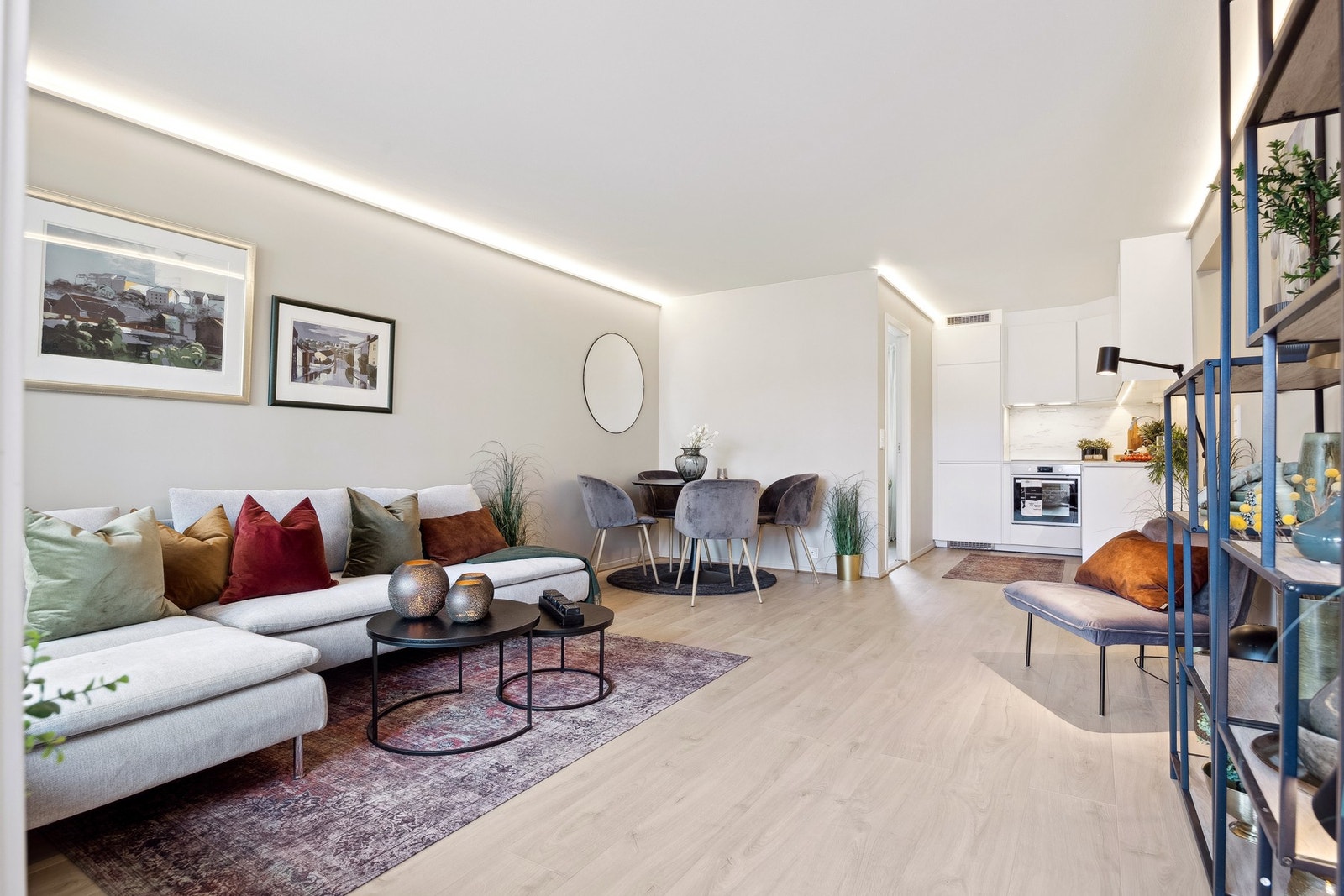 EiendomsMegler 1 v/Frank Robert Bae har gleden av å presentere en svært flott 3-roms leilighet med populær beliggenhet i Brundalen. Galleribilde