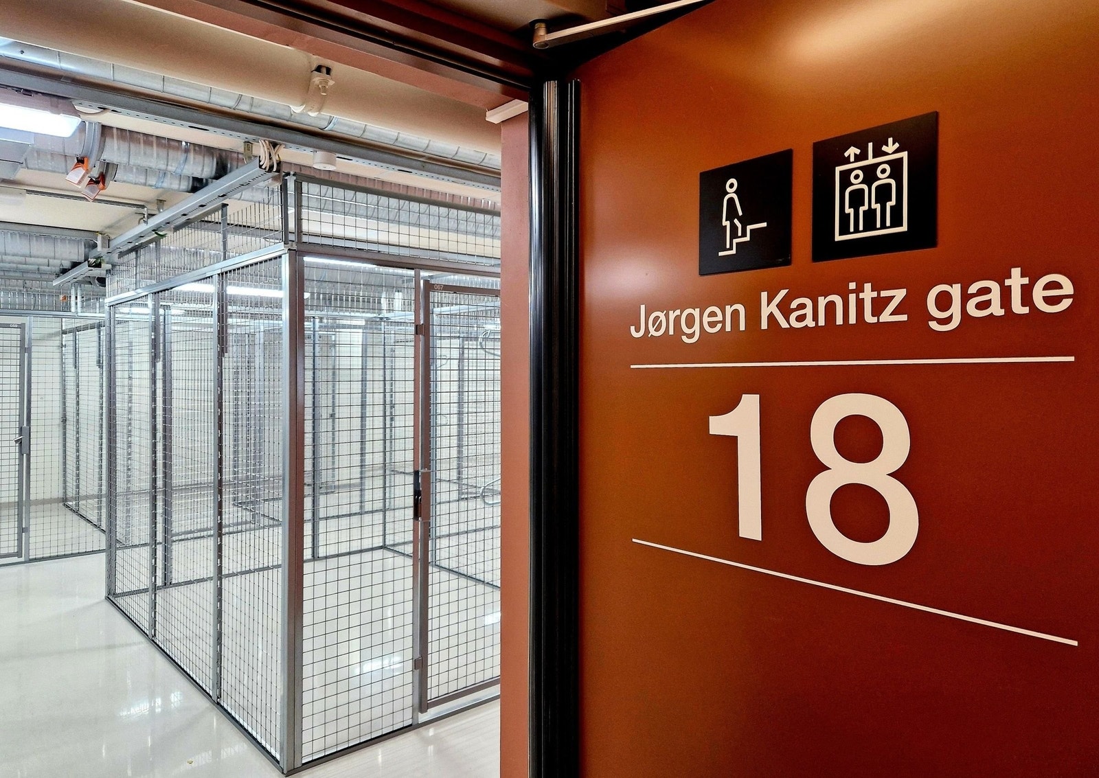 Leiligheten disponerer en bod på ca 6m" i kjelleren. I boden er det satt av plass til sykkel Galleribilde