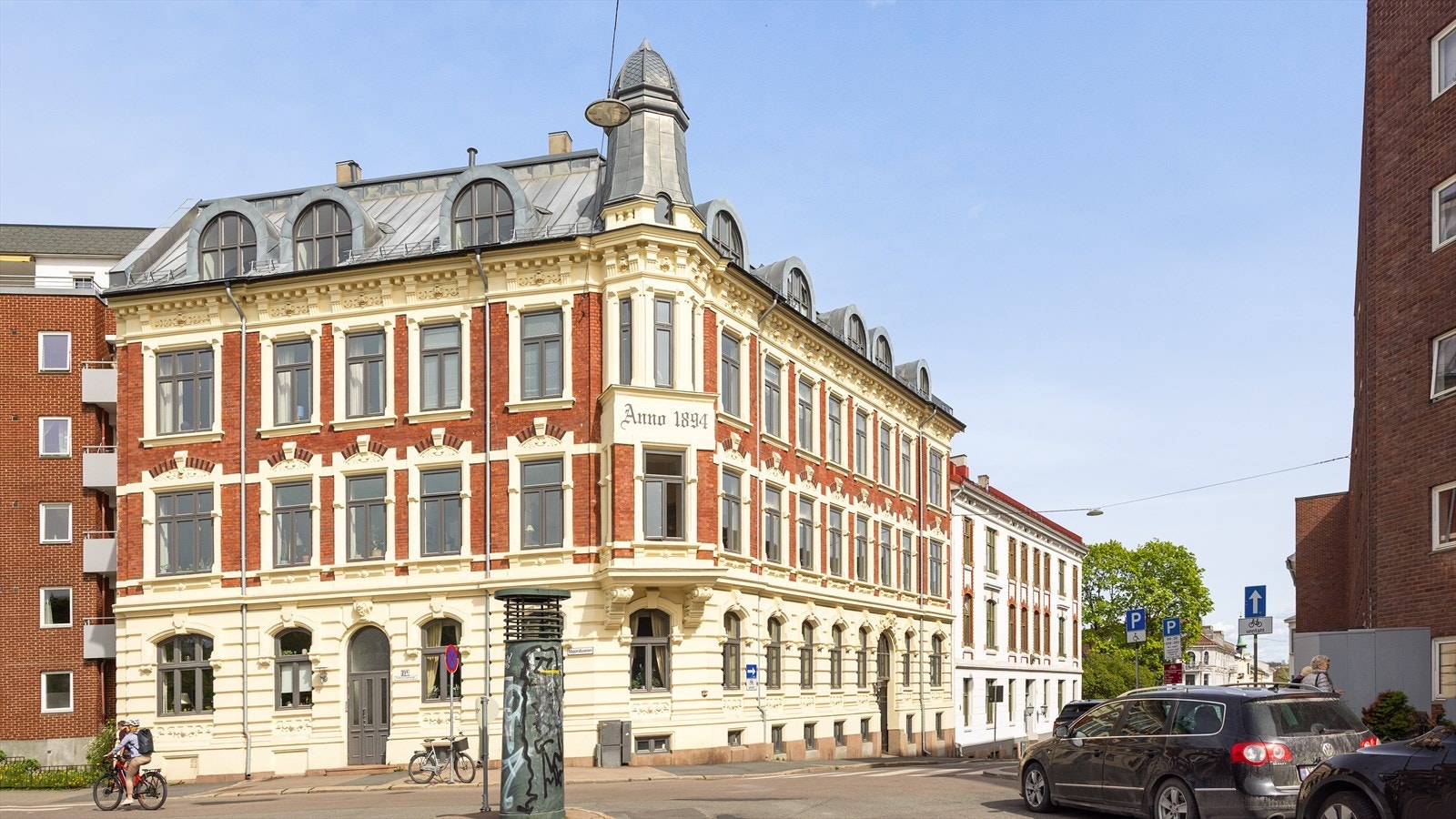 Lys, gjennomgående og romslig 3-roms selveier i en attraktiv på Majorstuen/Uranienborg. Galleribilde