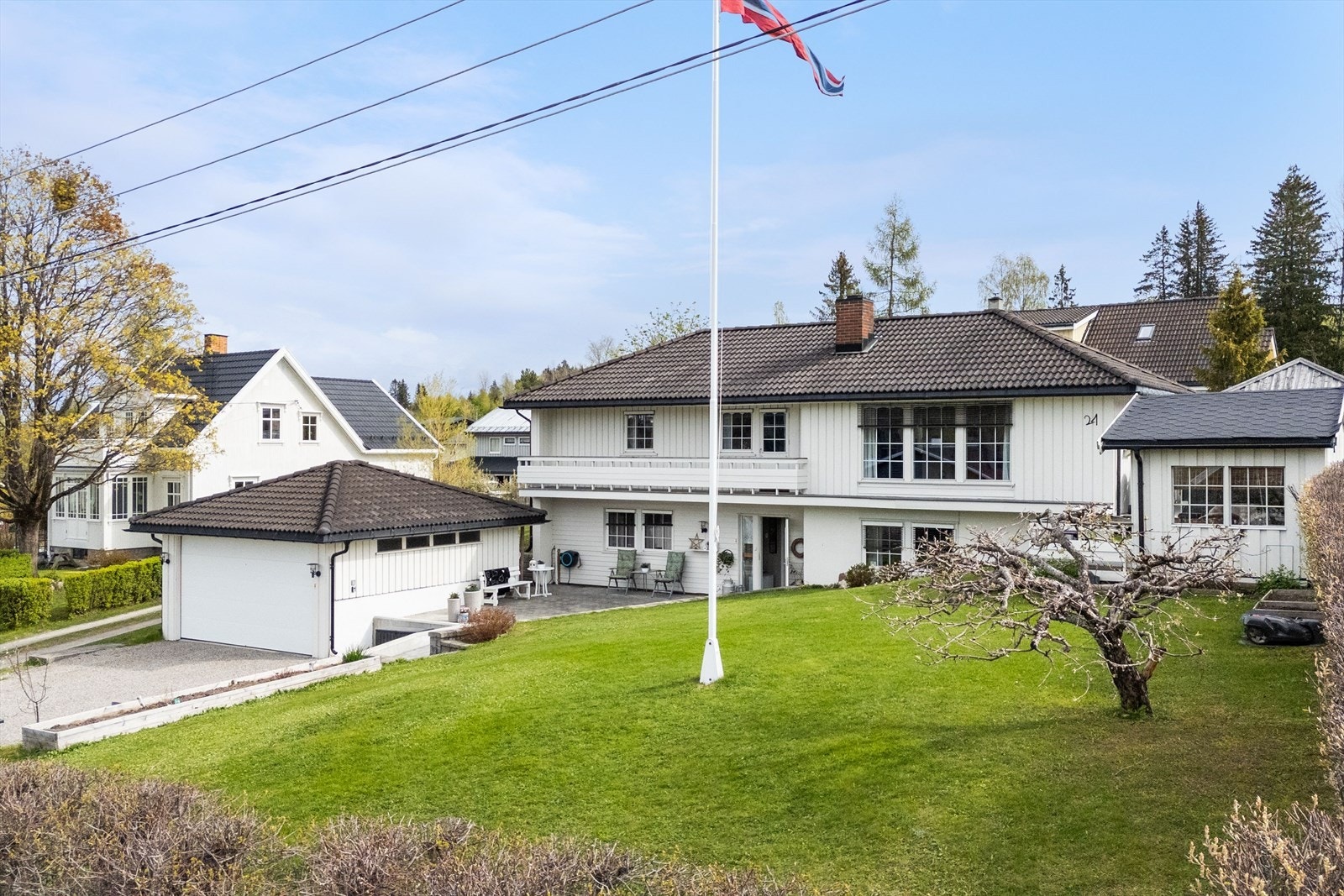 Nordvik Eiendomsmegling v/ Hans Idar Markestad presenterer Simensbakken 24. Galleribilde