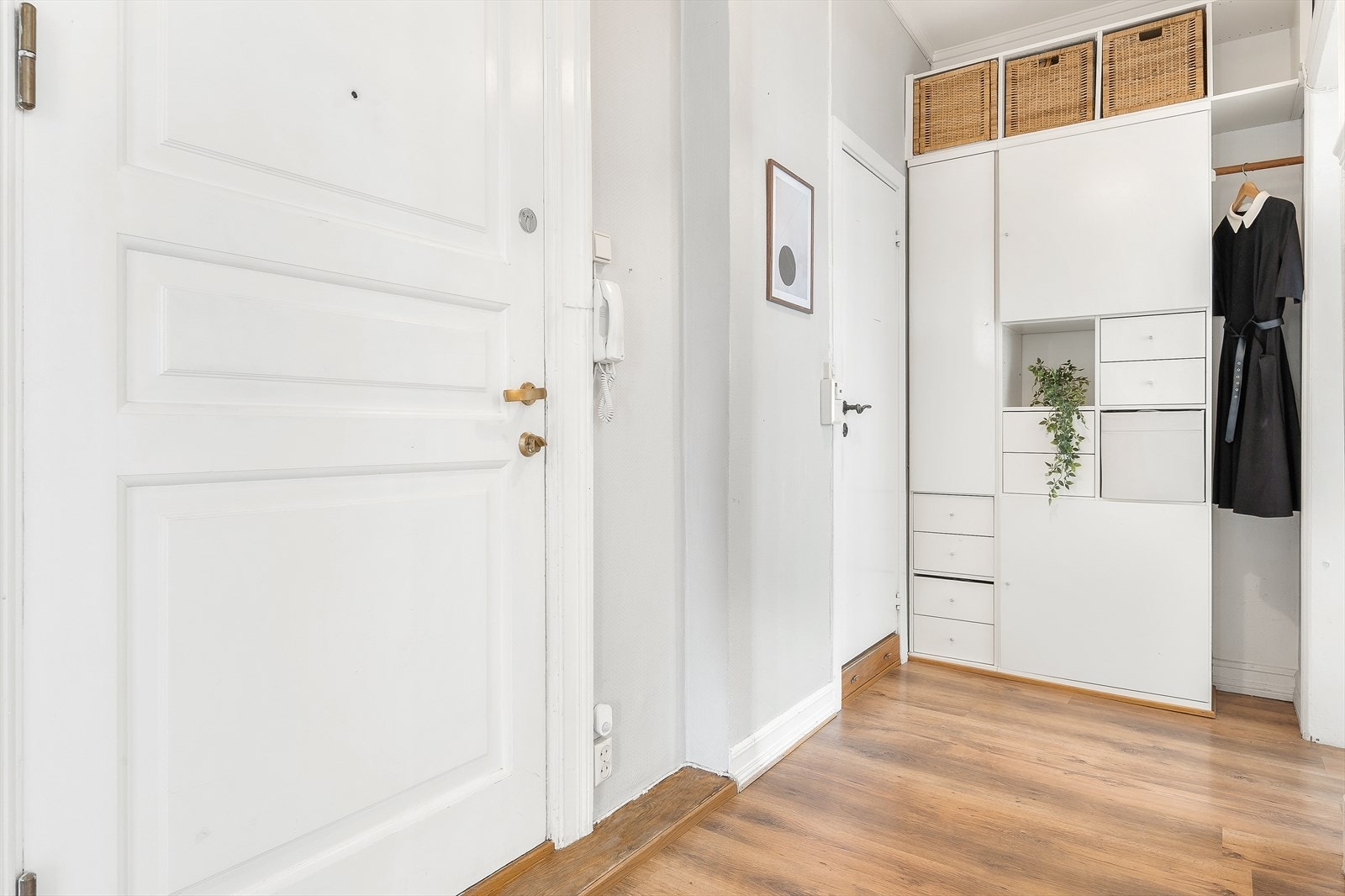 Leiligheten ligger i 3. etasje, gjestene slipper du enkelt inn via callinganlegget Galleribilde