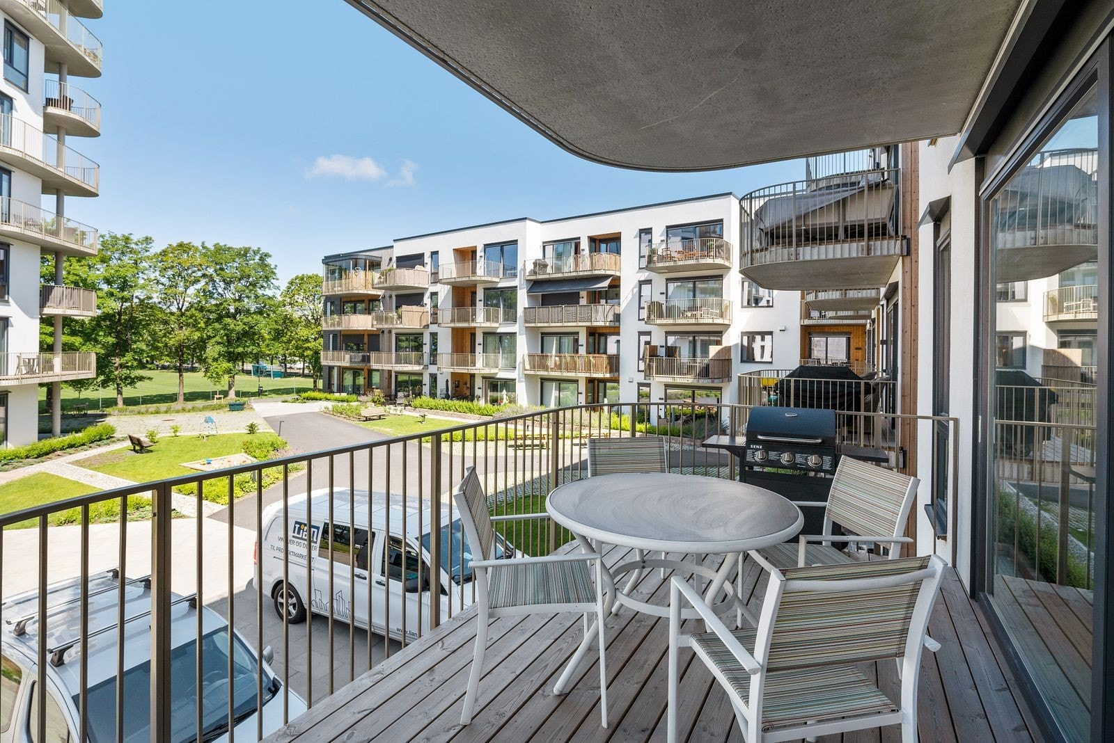 Egen balkong Galleribilde