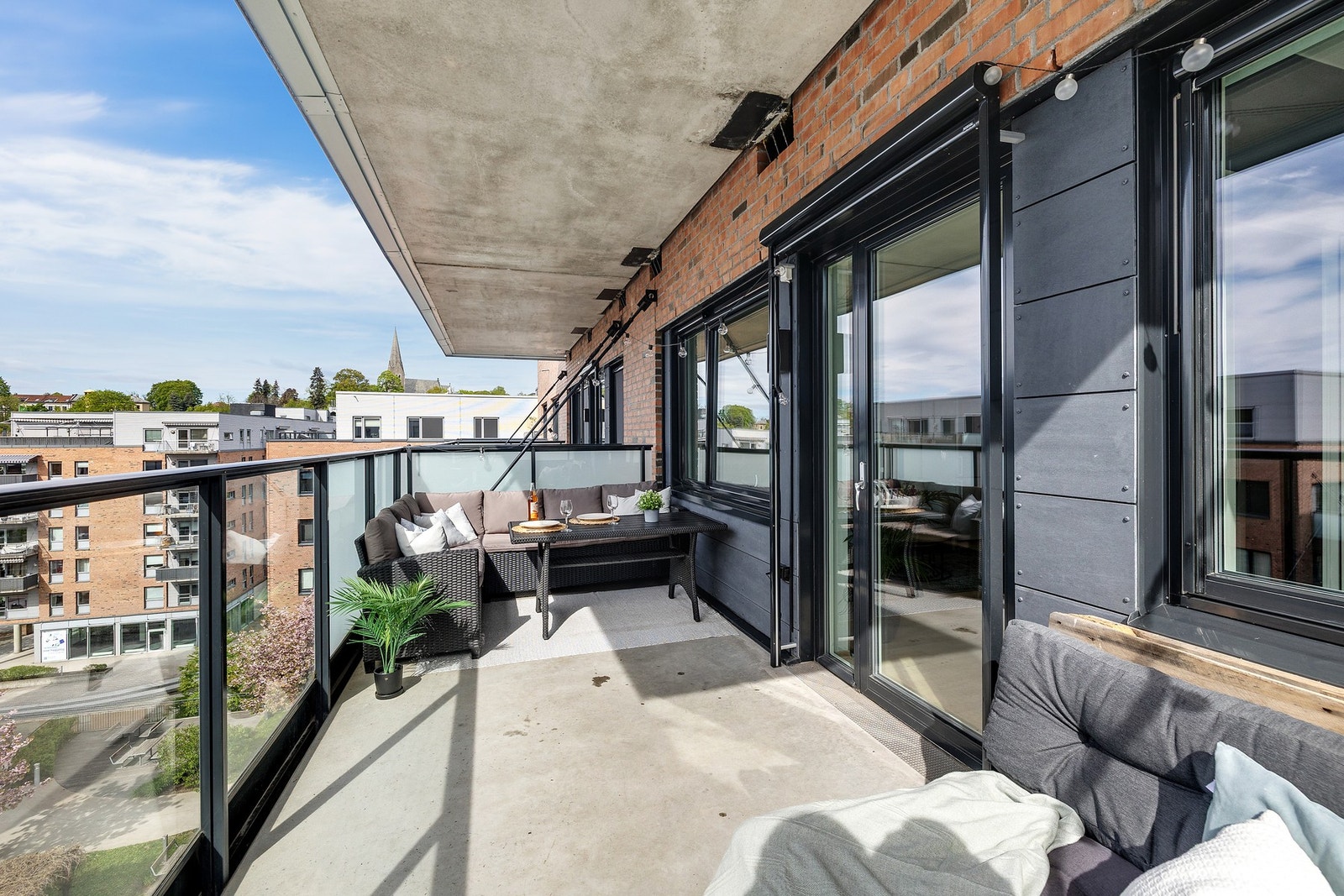 Velkommen til Freserveien 6 - Presentert av Daria Zuzanna Dymarska v/EIE eiendomsmegling Galleribilde