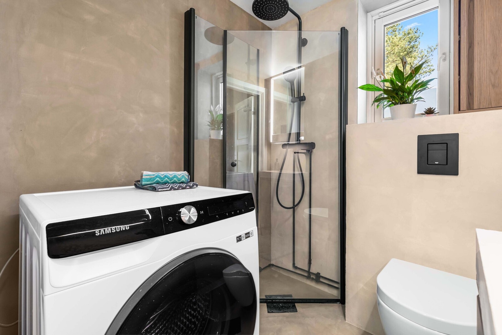 Det er også opplegg for vaskemaskin og tørketrommel. Galleribilde