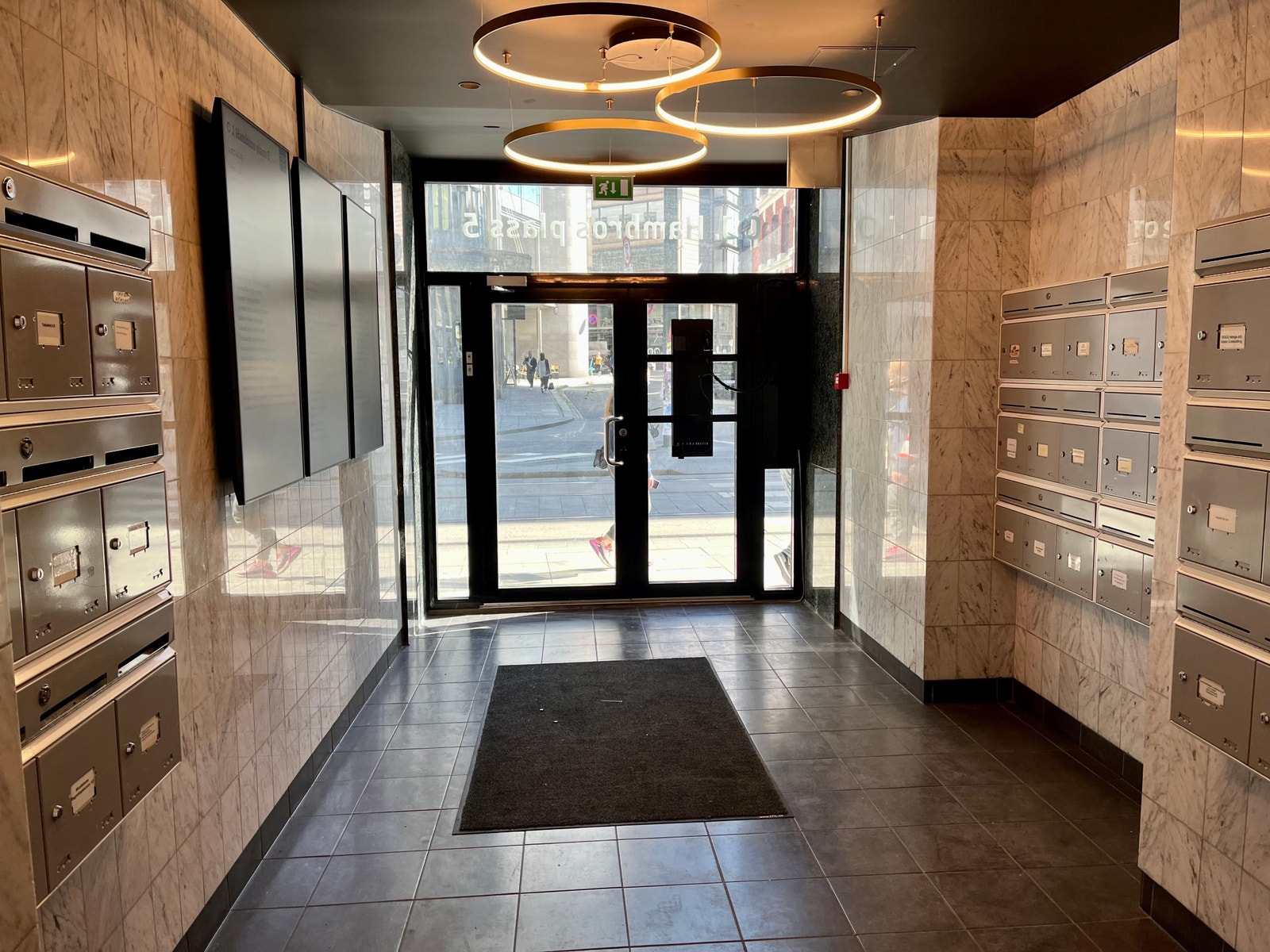 Eiendommen har et presentabelt inngangsparti Galleribilde