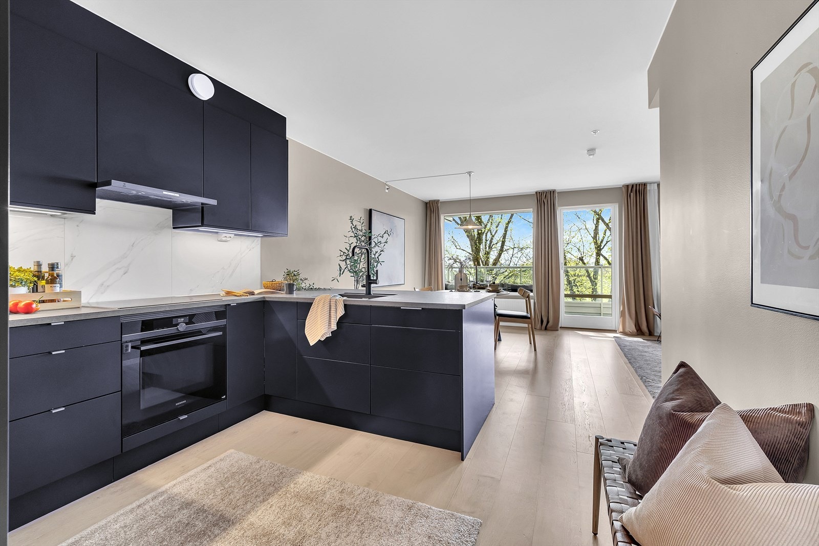 Lekkert, påkostet kjøkken fra Marbodal. Galleribilde