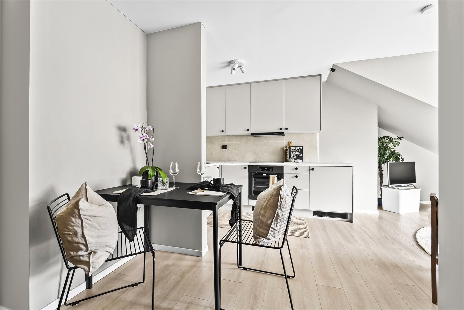 Innbydende og moderne farger og et stilrent design. Galleribilde