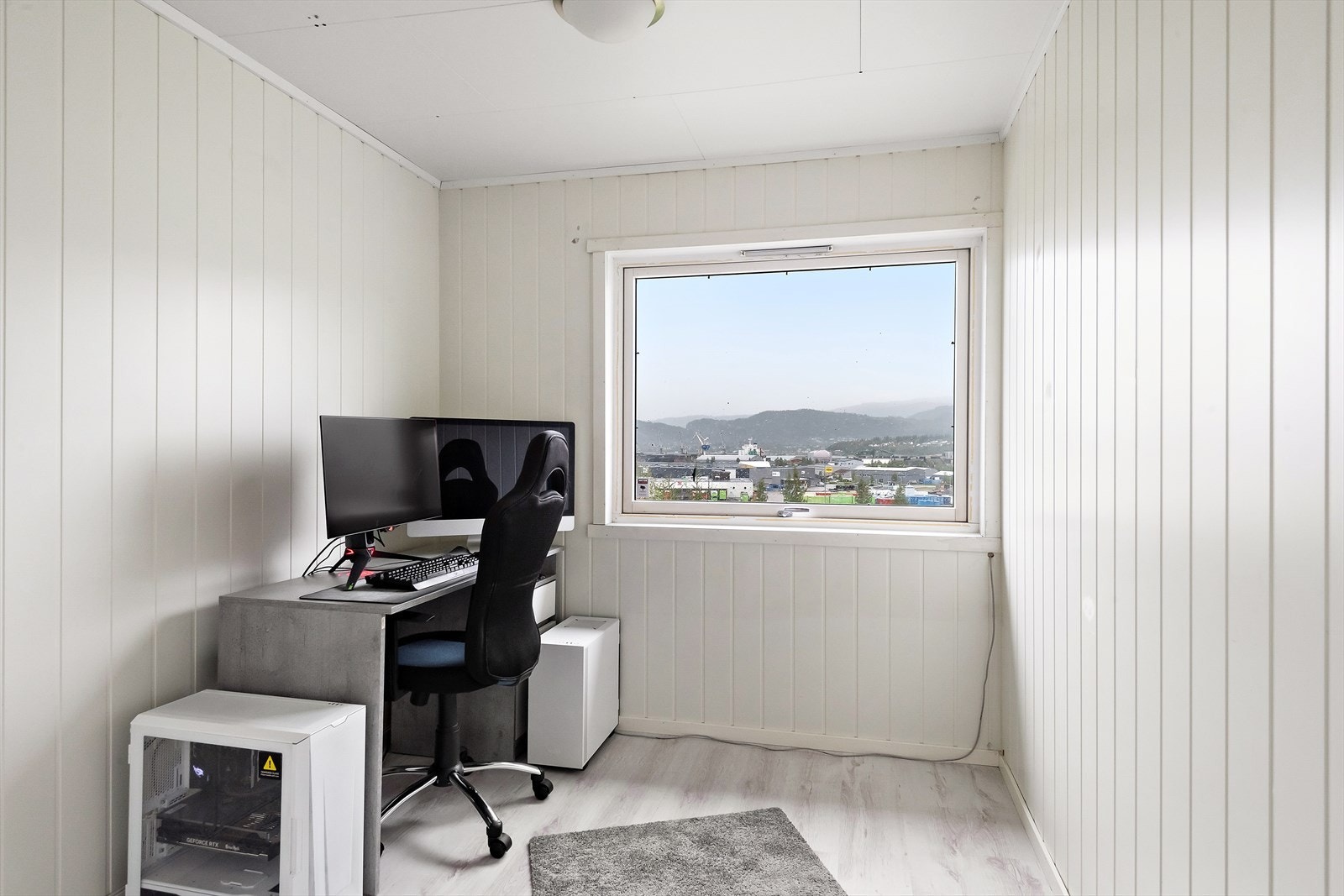 Soverom 3 av 3: perfekt som gjesterom, barnerom eller kontor. Galleribilde