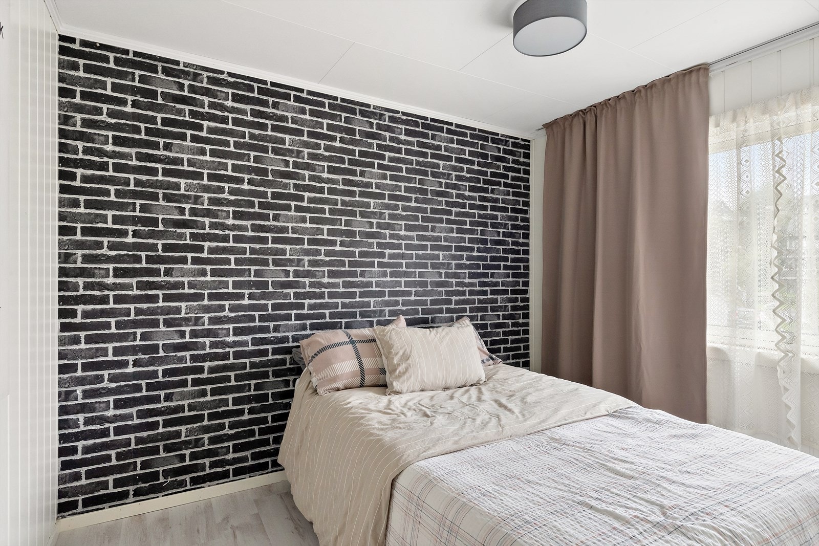 Soverom 2 av 3: Også av god størrelse. Galleribilde