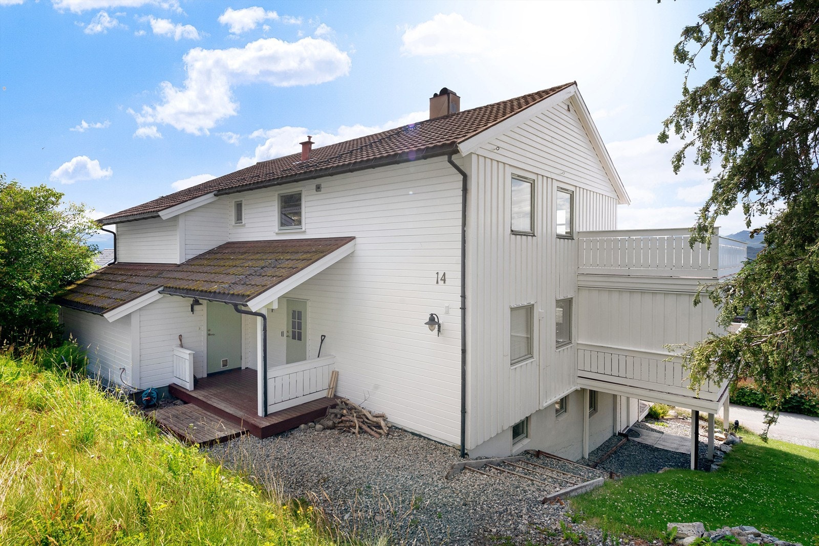 Inngangsparti. Galleribilde