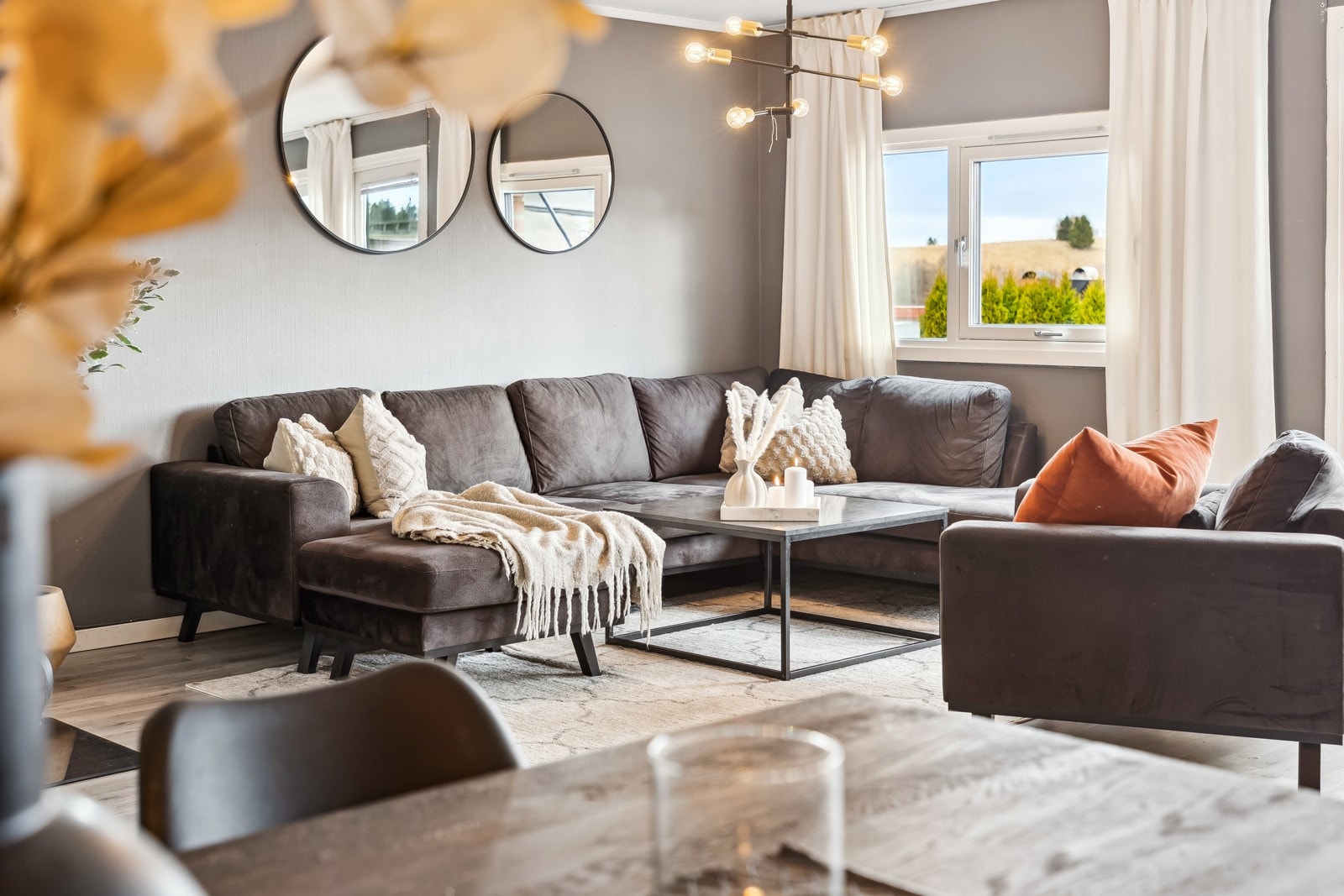 Den gode planløsningen legger til rette for å kunne innrede i ulike soner. Galleribilde