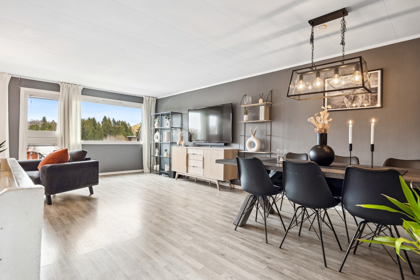 EIE eiendomsmegling ved Alexander Reitan har gleden av å presentere Nyveilia 42! Galleribilde