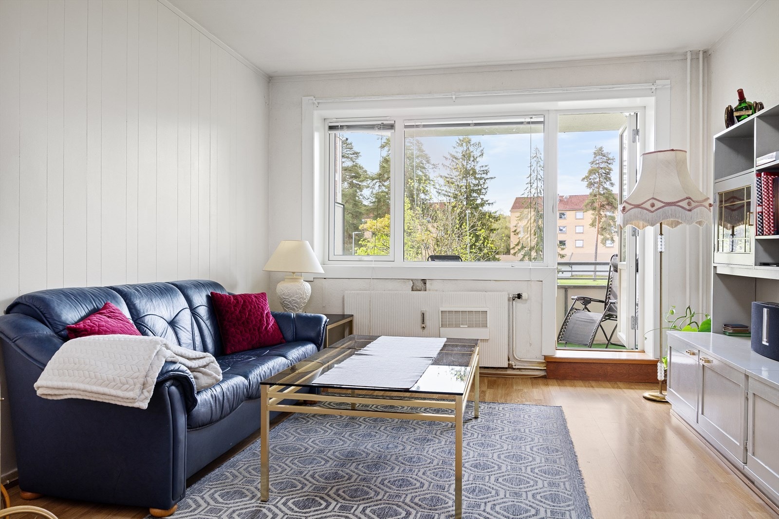 Velkommen til en leilighet med god planløsning og et lyst og luftig preg. Galleribilde